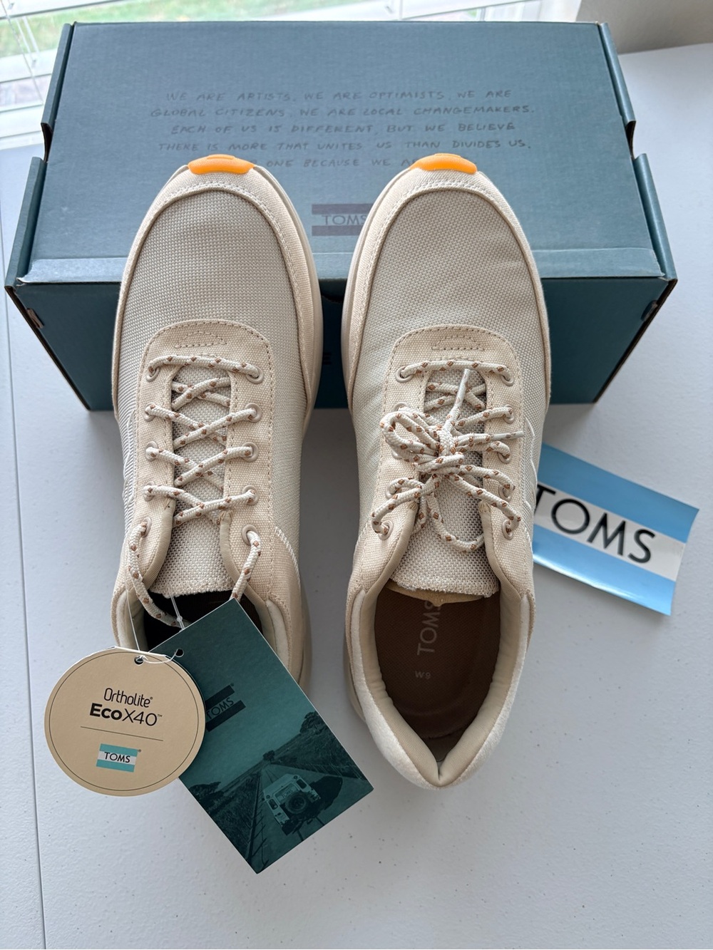 TOMS Women’s Beige Birch Canvas Lace-Up Sneakers sz 9 Arroyo